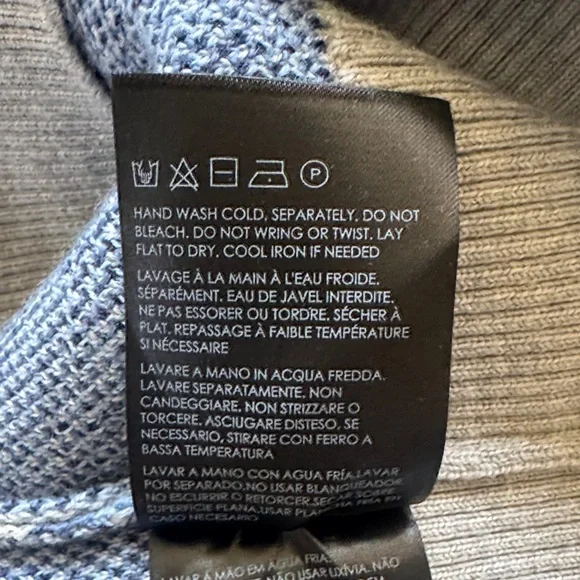 Club Monaco Floral Jacquard Sweater 100% Wool Size S - Picture 12 of 13